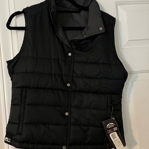 Black/grey reversible waterproof sun mountain women’s vest. Size medium. NWT